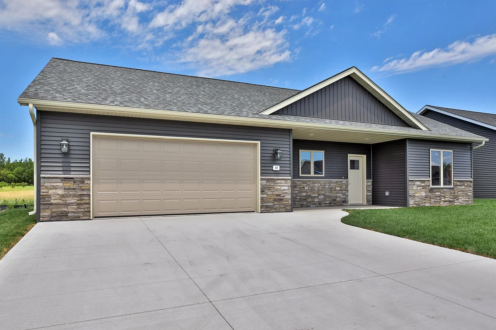 driveway.jpg
