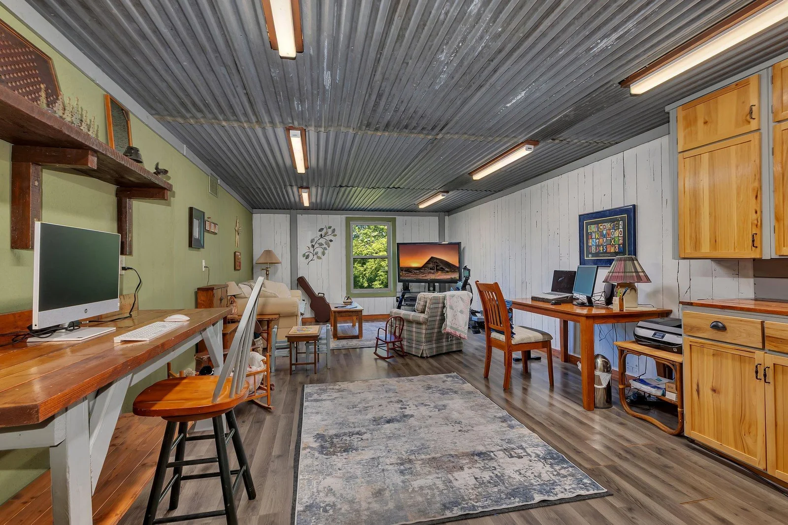 Large play room or recreation room upstairsjpg