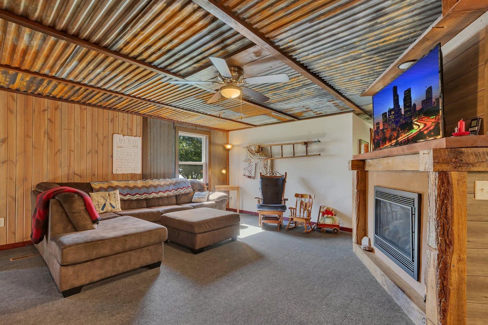 Upstairs living room.jpg