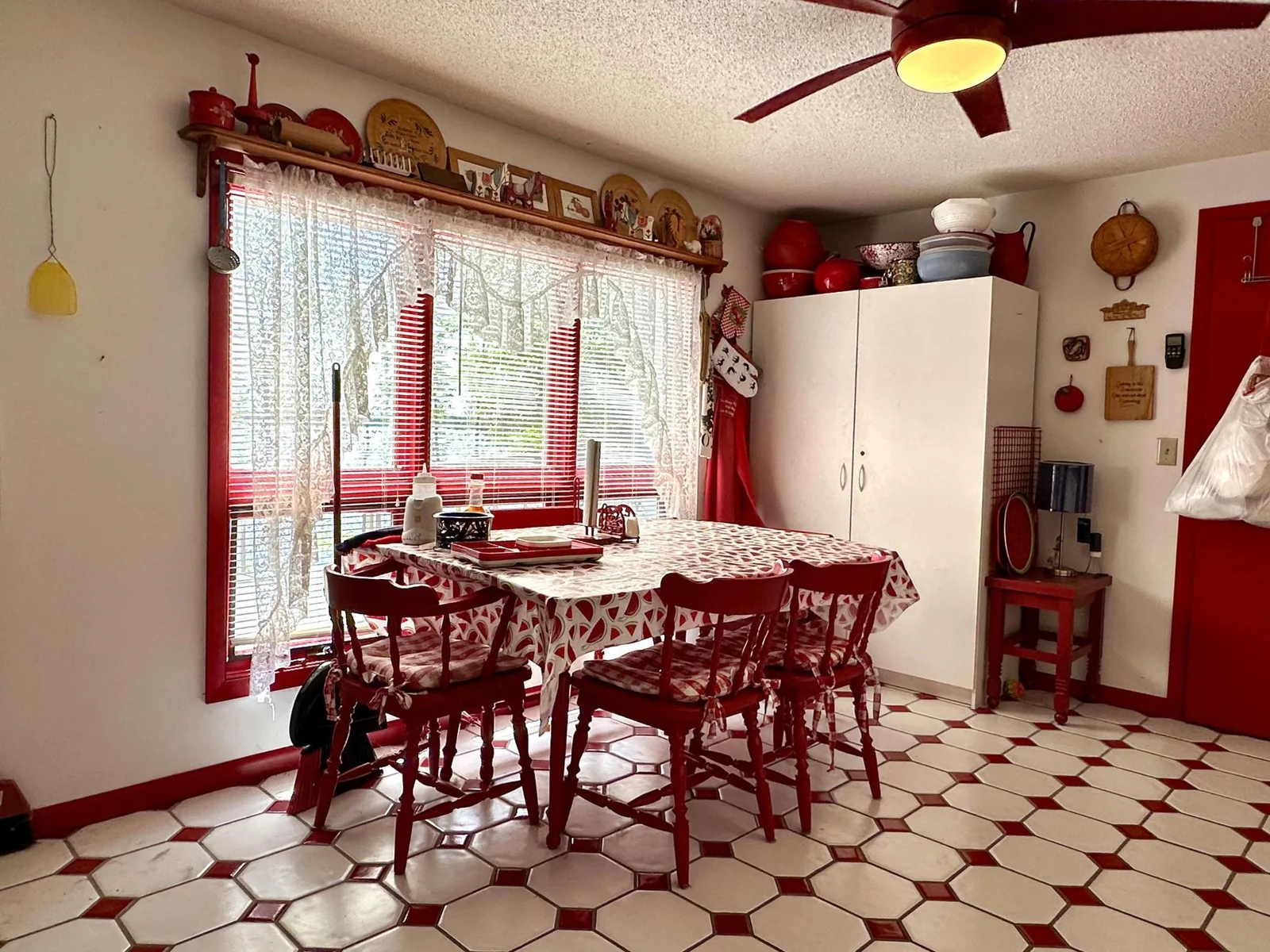 Dining Area of Kitchen
