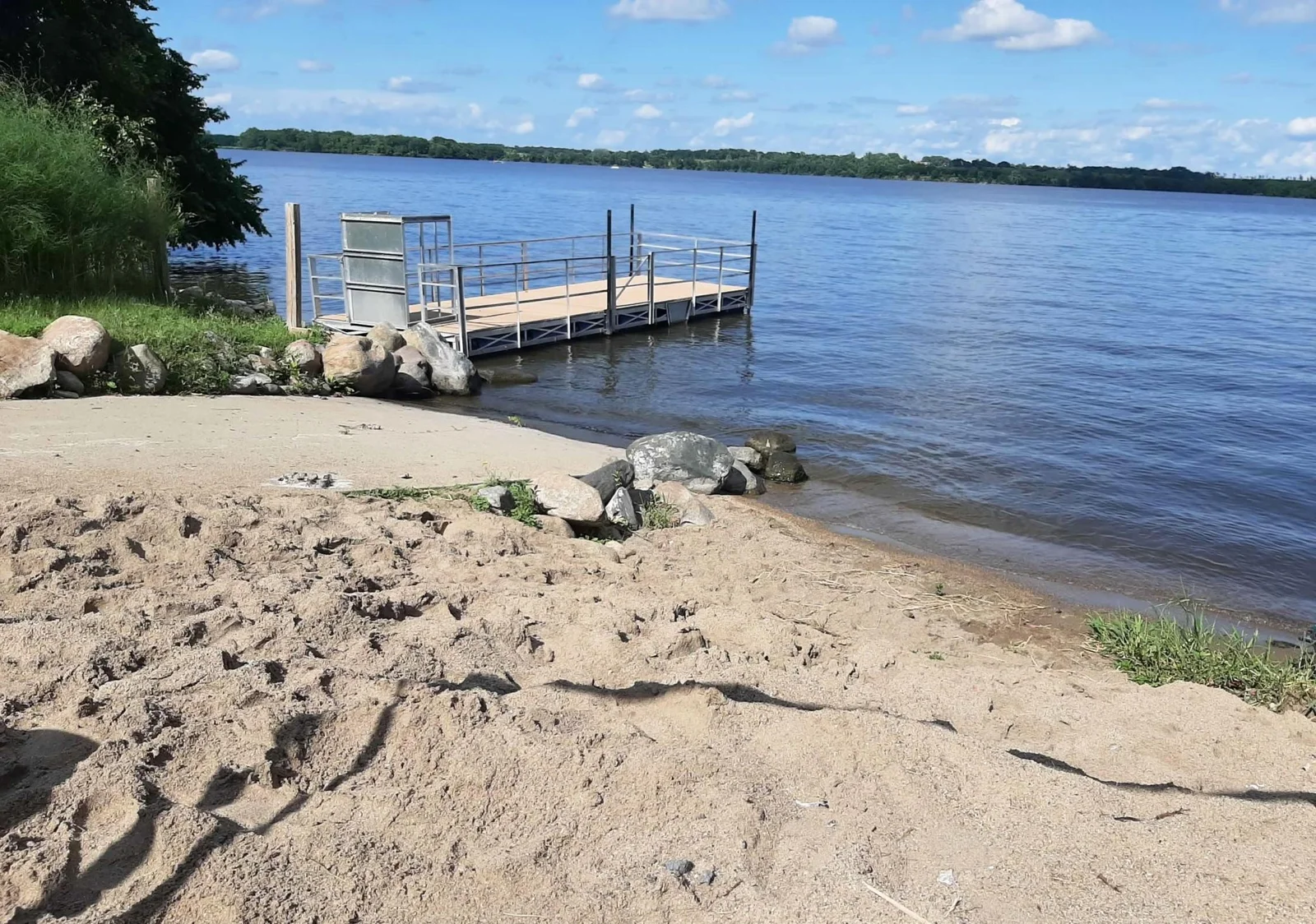 Bring your sand toys.JPG