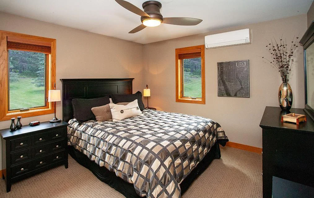 upstairs bedroom #2
