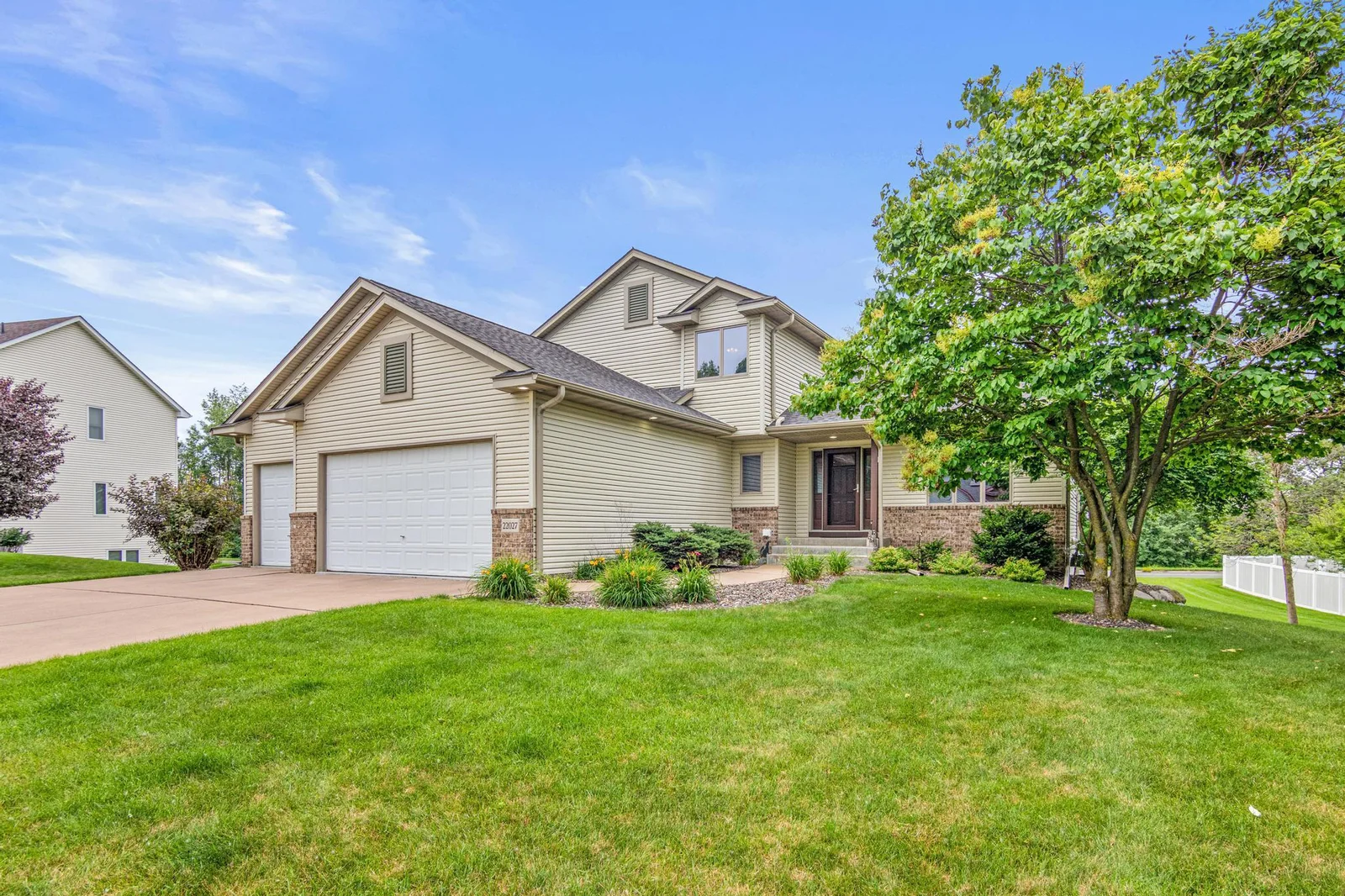 22027 Ethan Avenue, Forest Lake