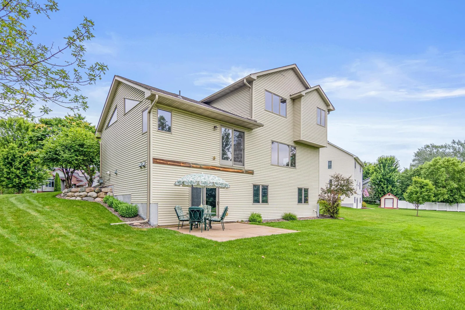 Beautiful yard. Endless possibilities in this yard - games, gardens, or just relaxing.