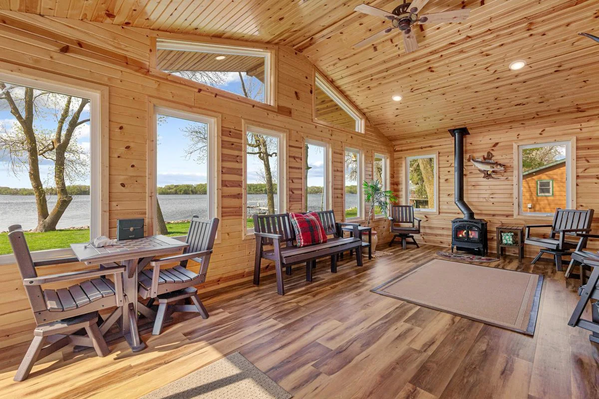 33 Family room.jpg