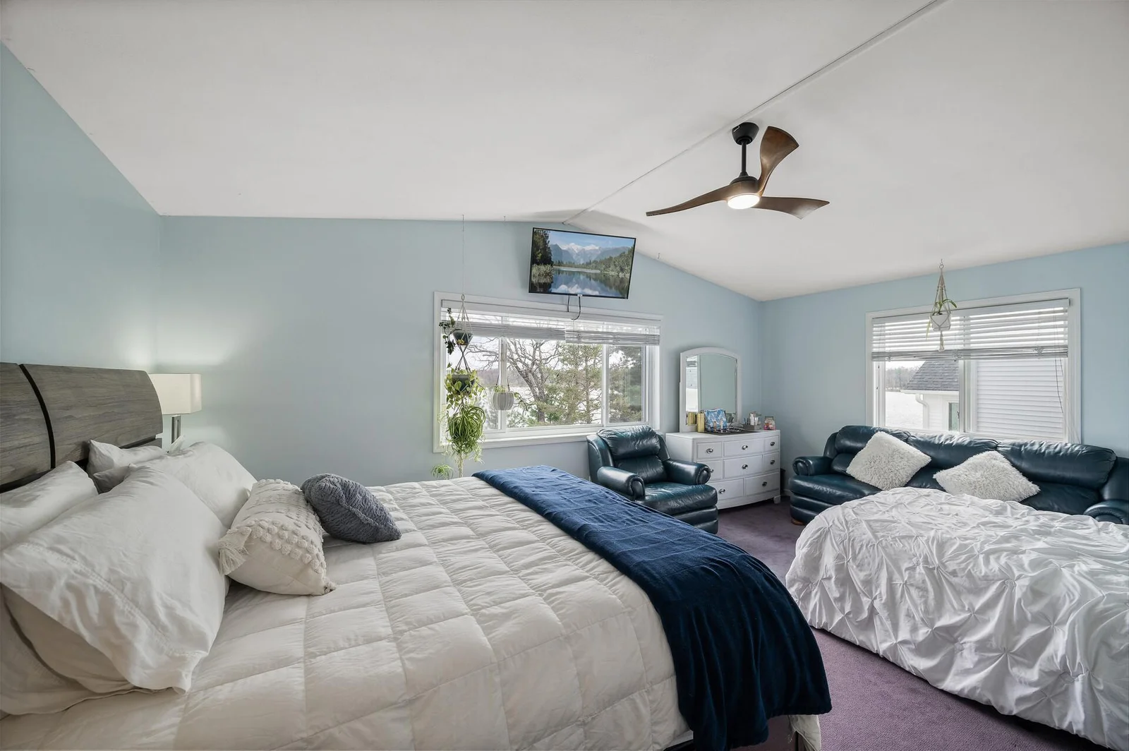 18_14320_284th_Ave_NW18_mls.jpg