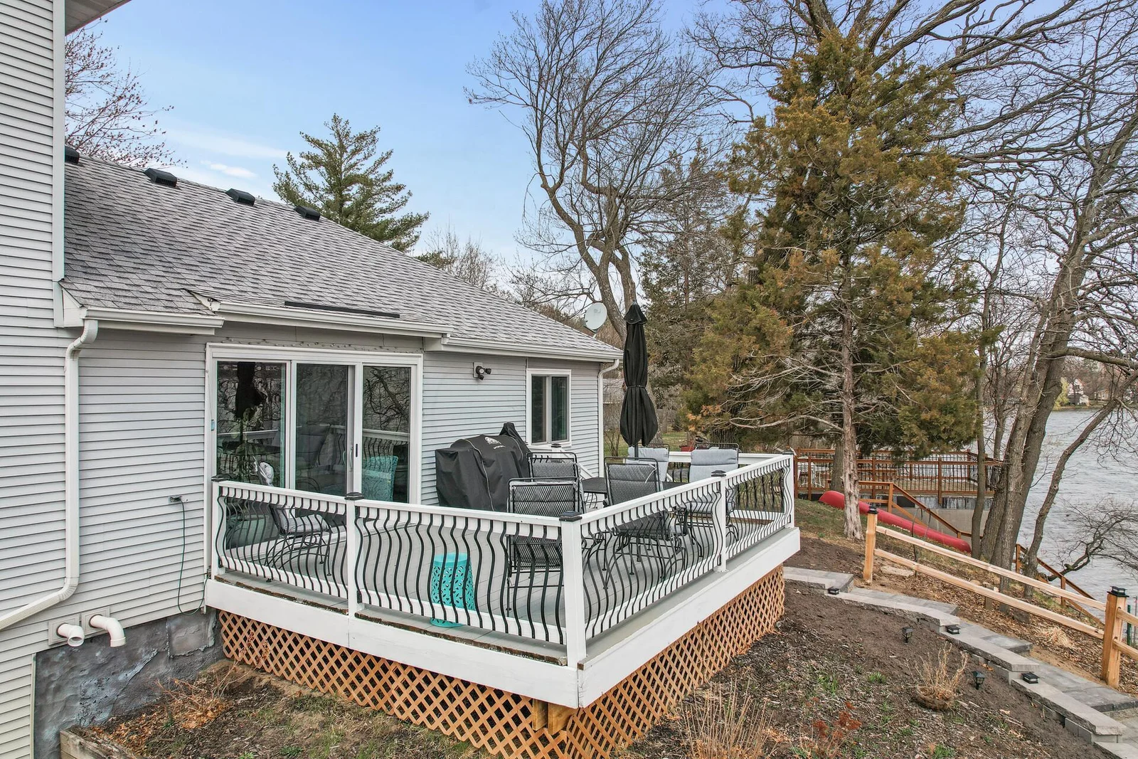 35_14320_284th_Ave_NW35_mls.jpg