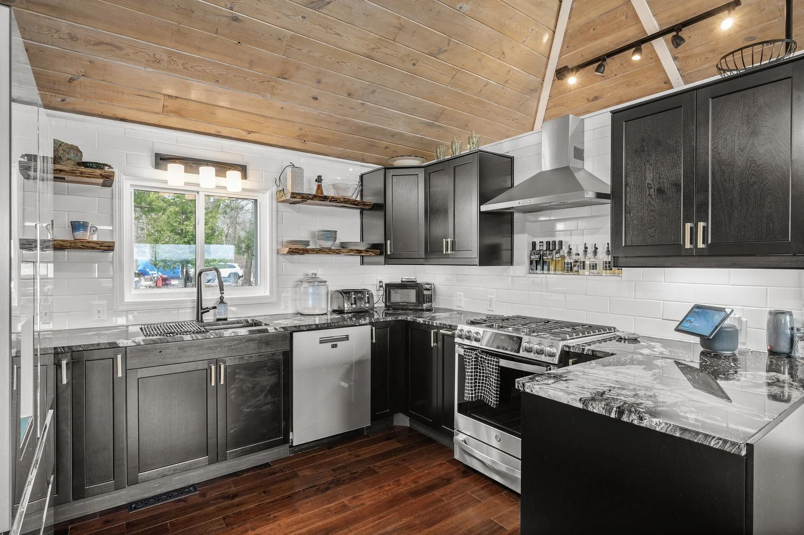 12_14320_284th_Ave_NW12_mls.jpg