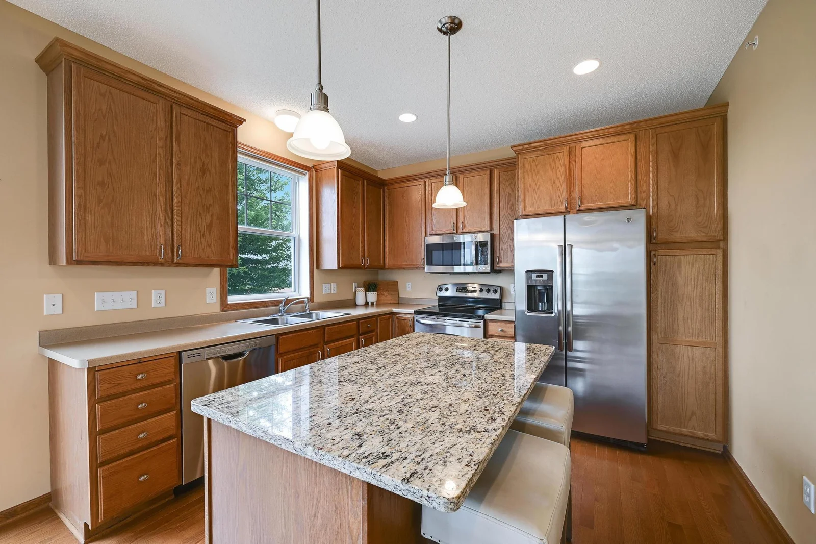 8710Photography-Web-Friendly-16618-72nd-Ct-NE-Otsego-MN-55330-13.jpg
