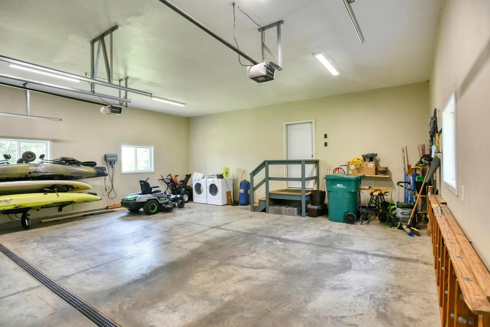MNL_Garage_2529.jpg