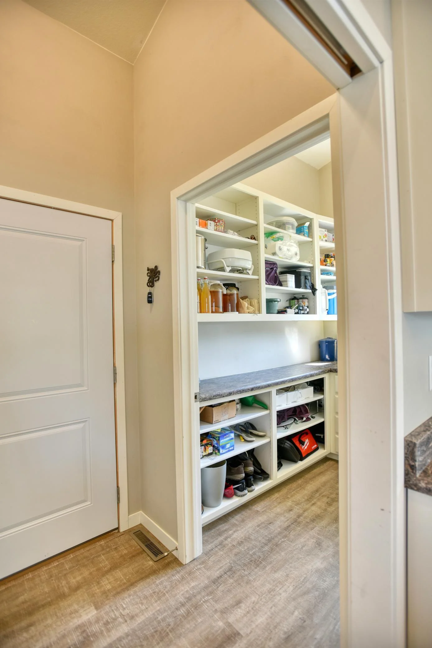 MNL_Pantry_2357.jpg