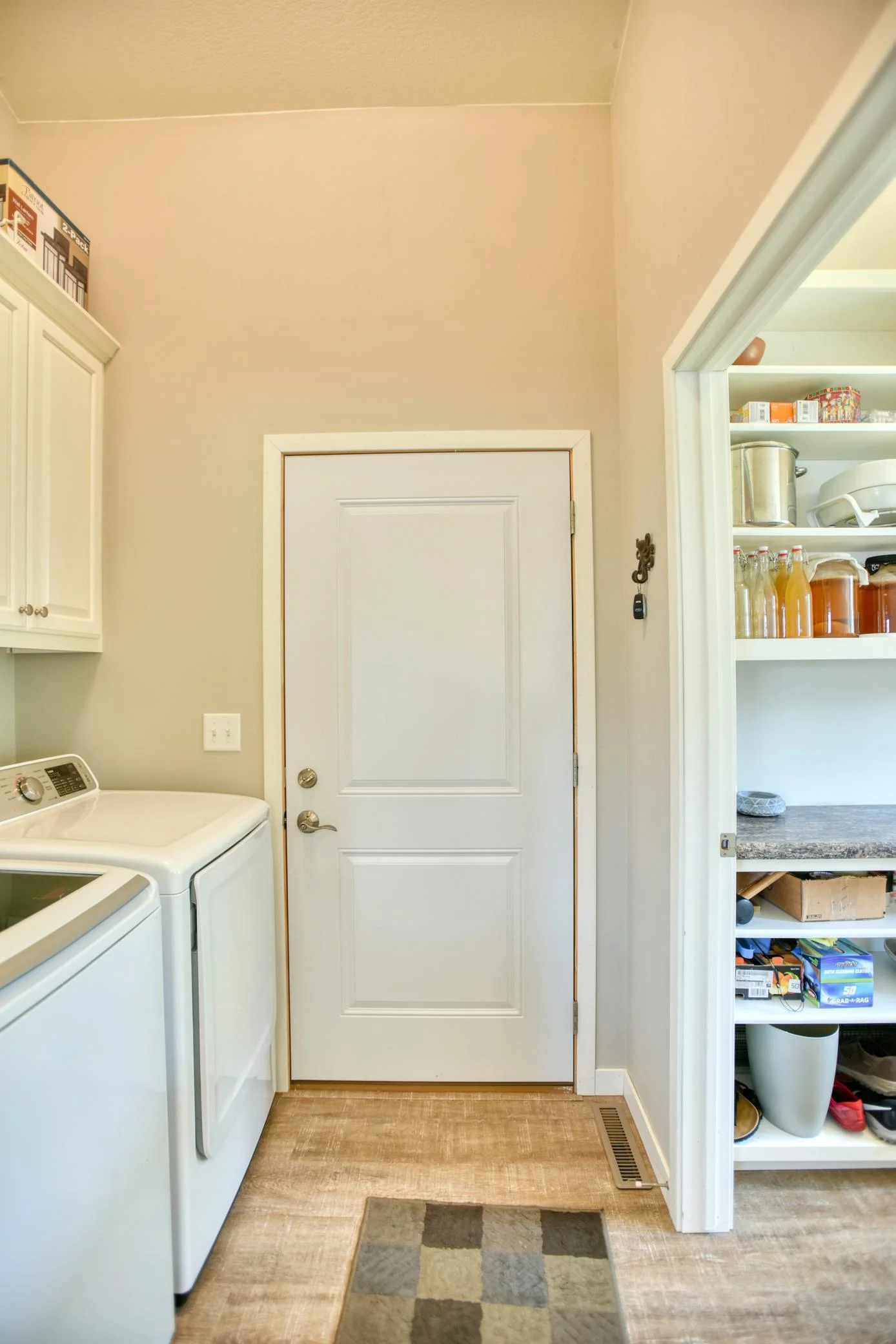 MNL_LaundryPantry_2351.jpg