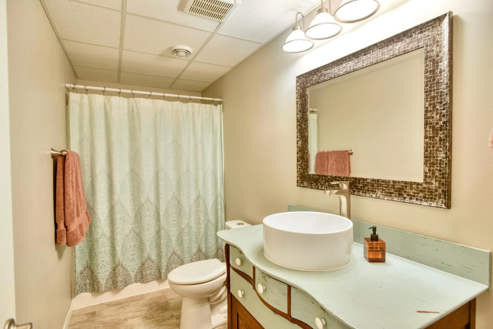 MNL_Bath3_2491.jpg