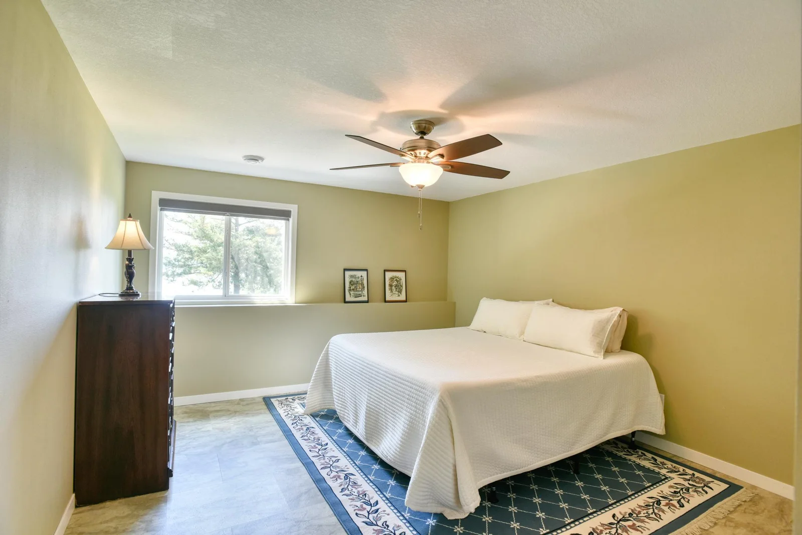 MNL_Bed3_2474 (1).jpg