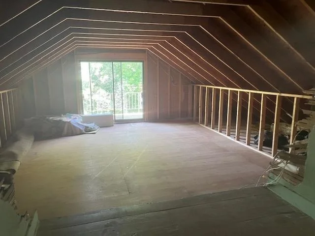 Upper level Bonus room.jpg