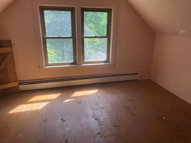 Upper level BR  3.jpg