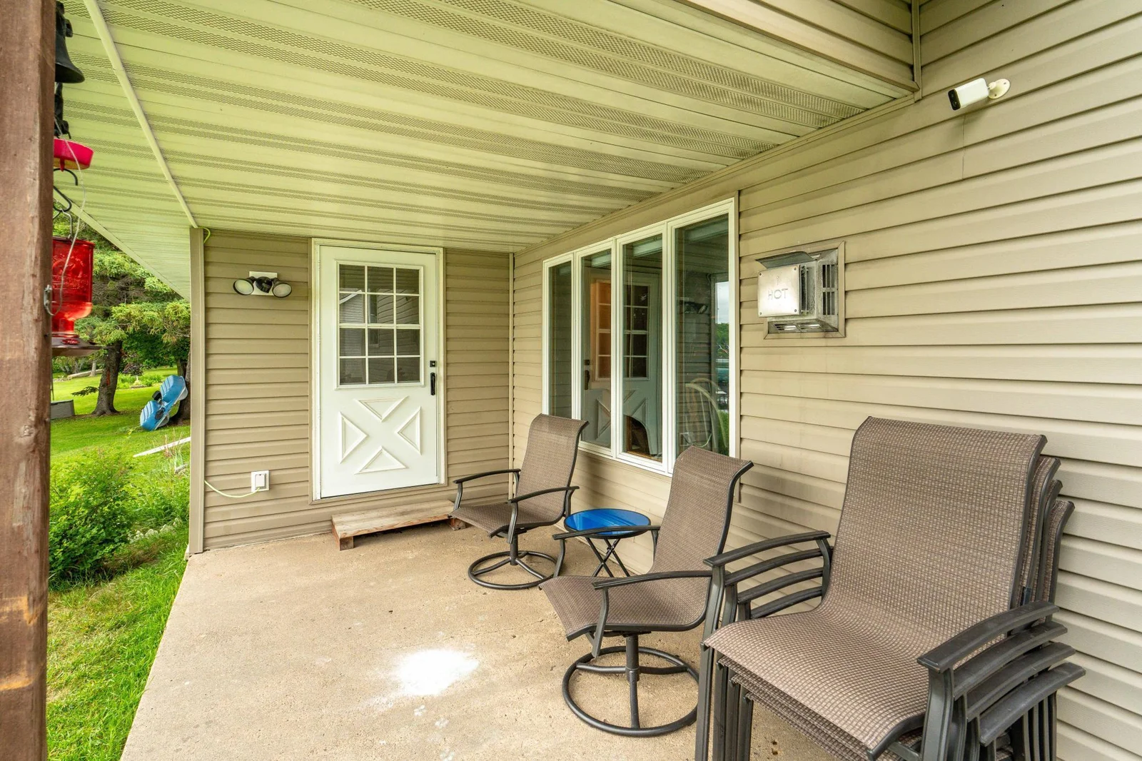 Lakeside Porch/Patio