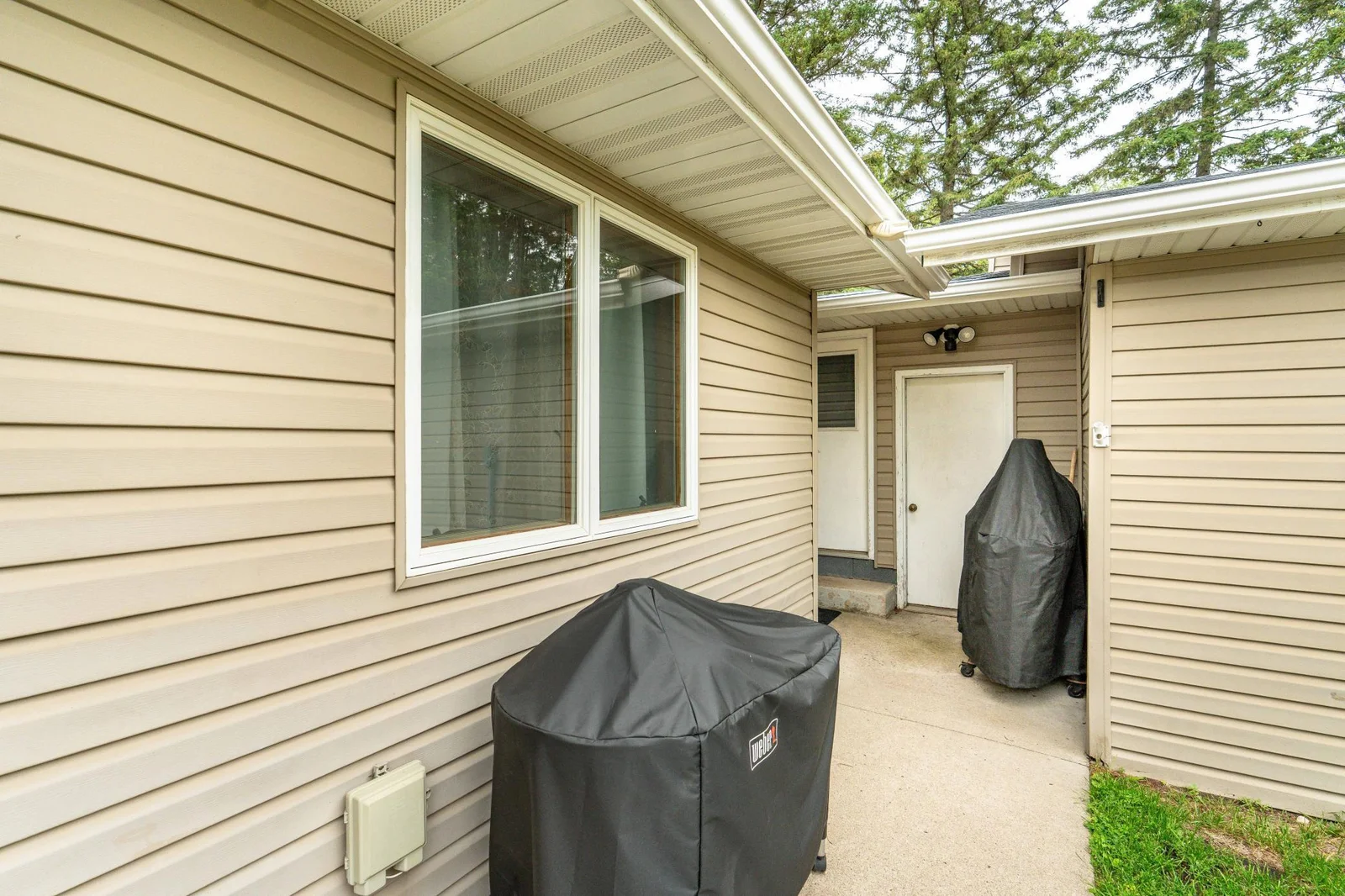 Walkway from House to Garage