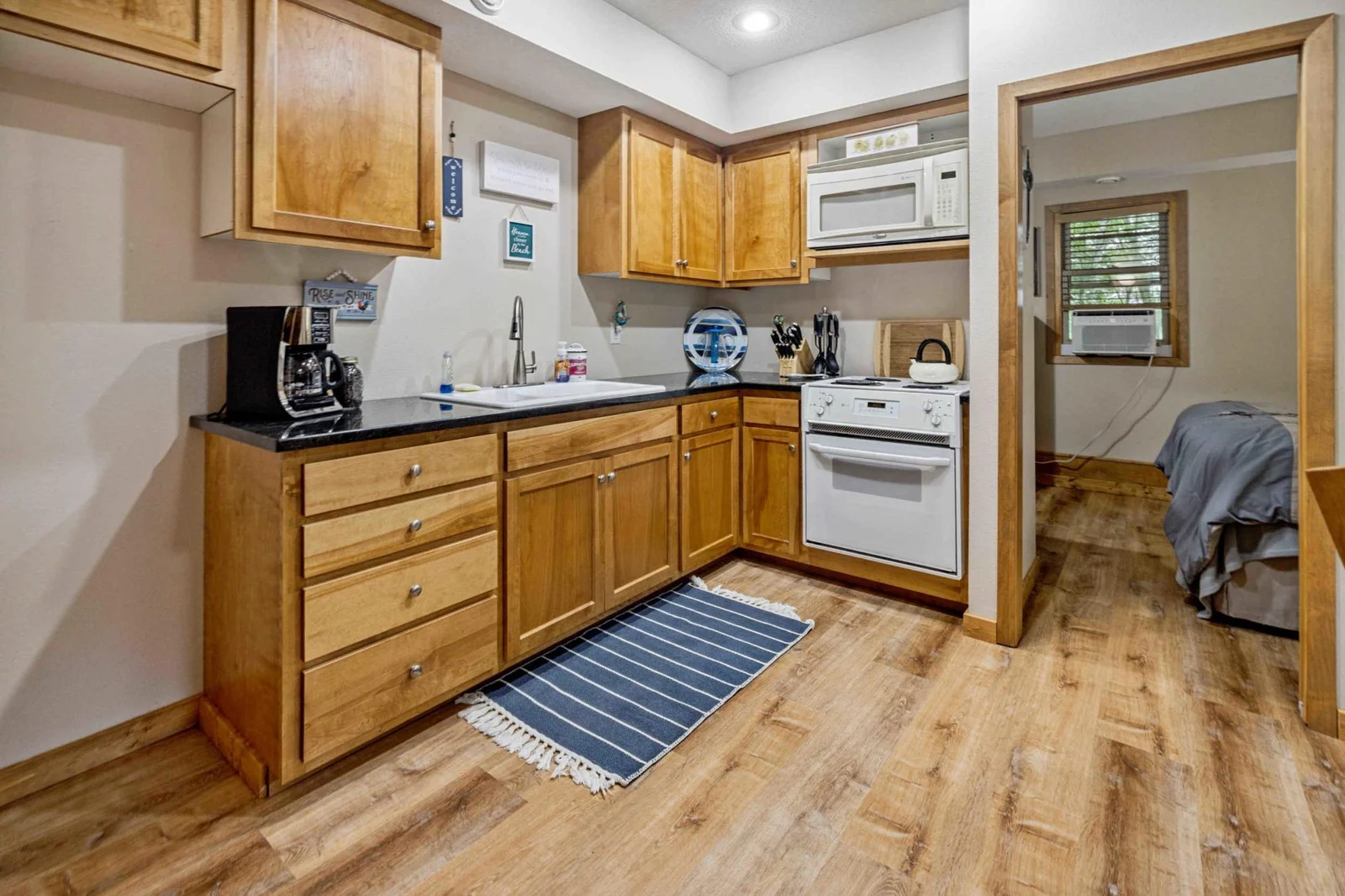 guest kitchen area
