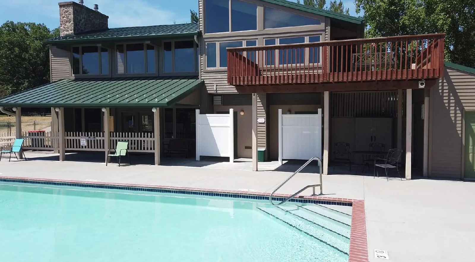 Clubhouse Pool