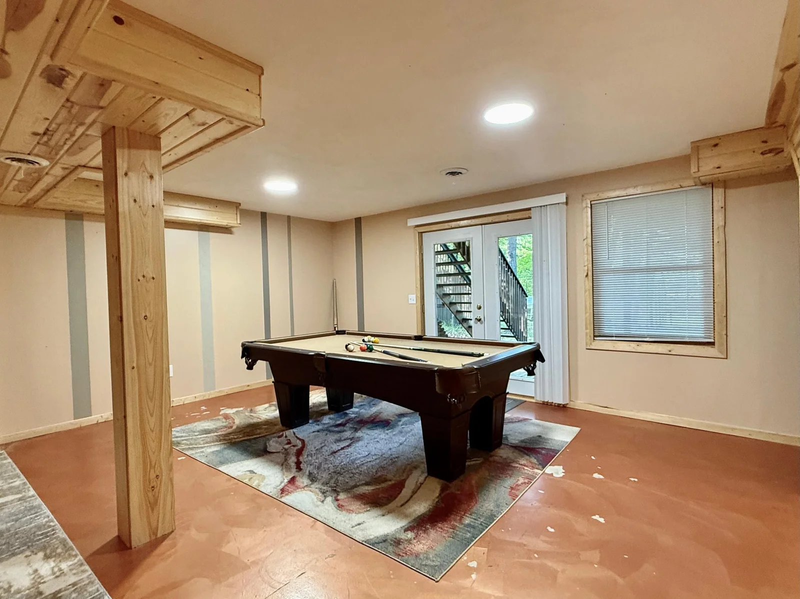 Family Room image 2 - walkout