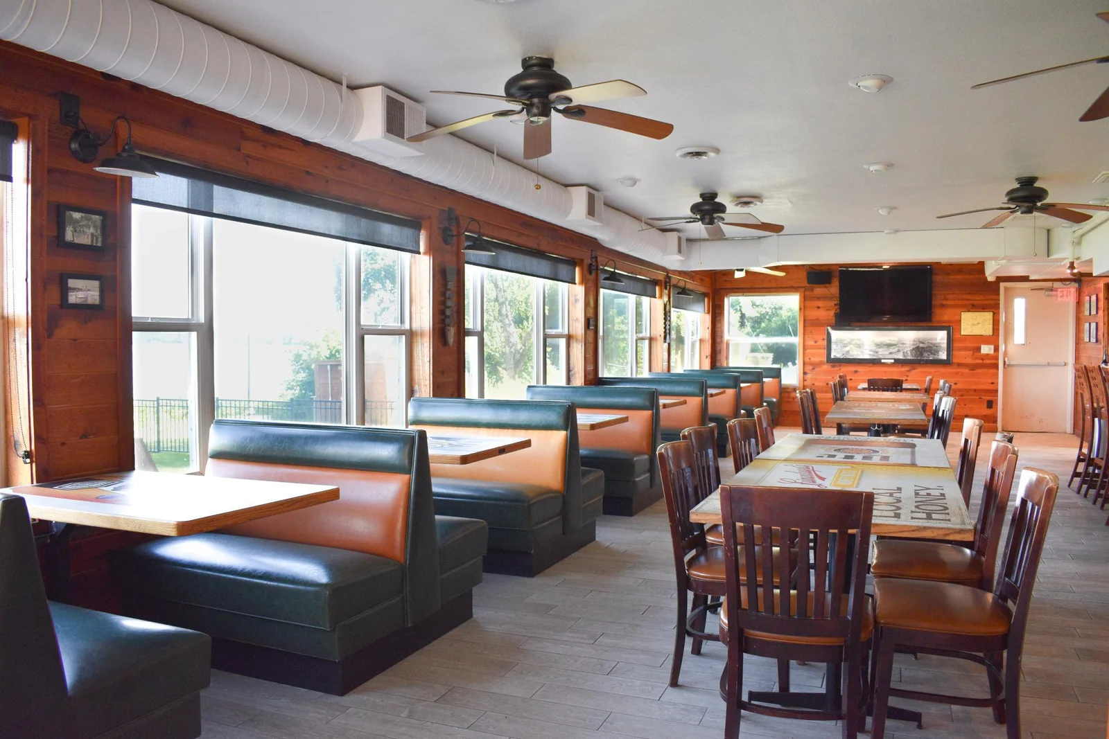 Lower Level Dining