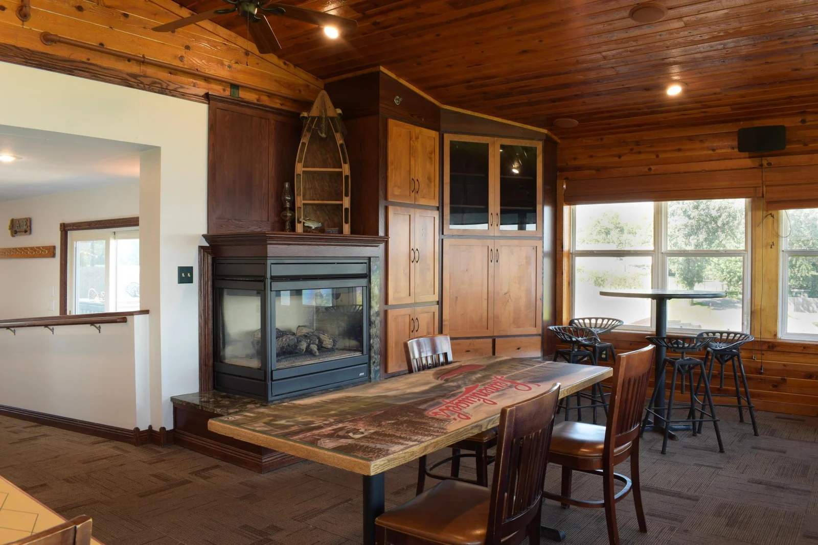 Upper Level Dining
