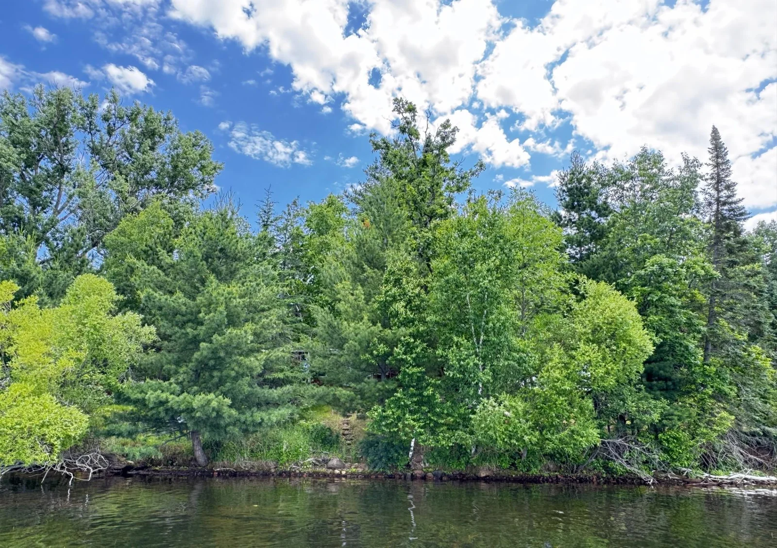 131' of prime lakeshore