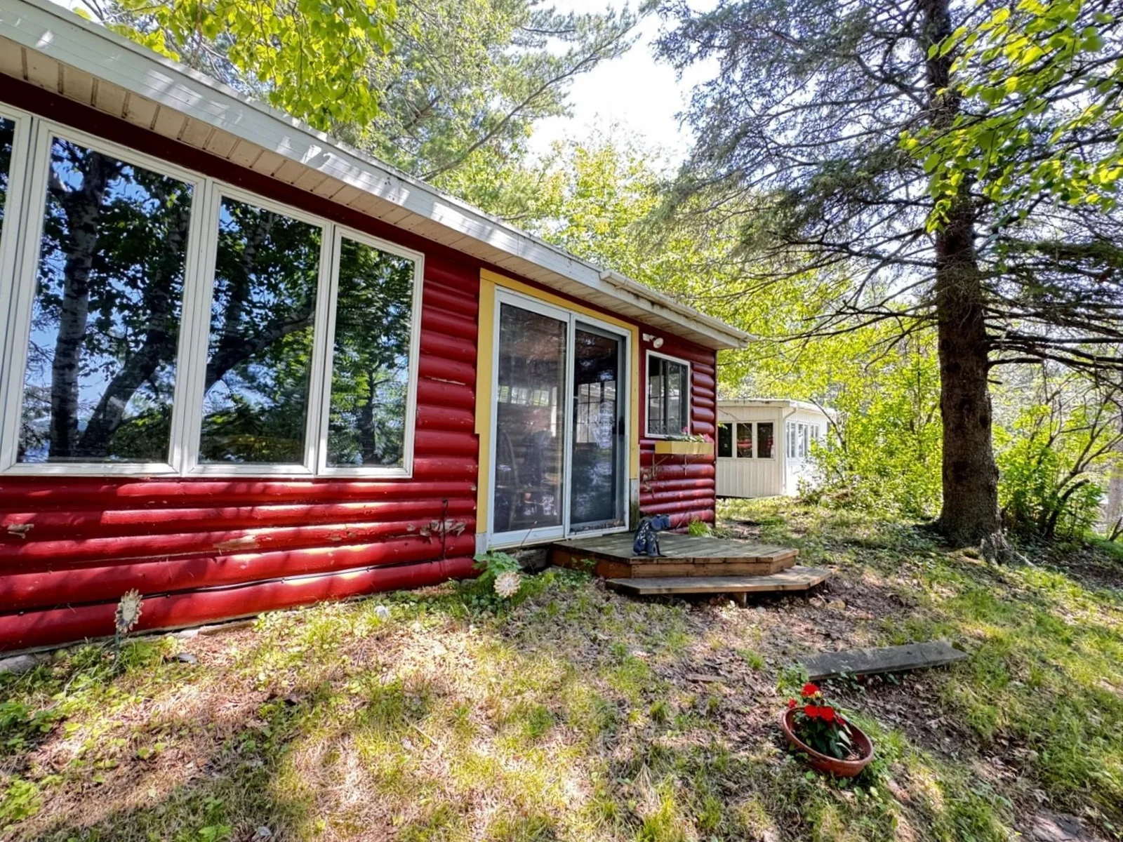 The Red Cabin.. classic cabin charm