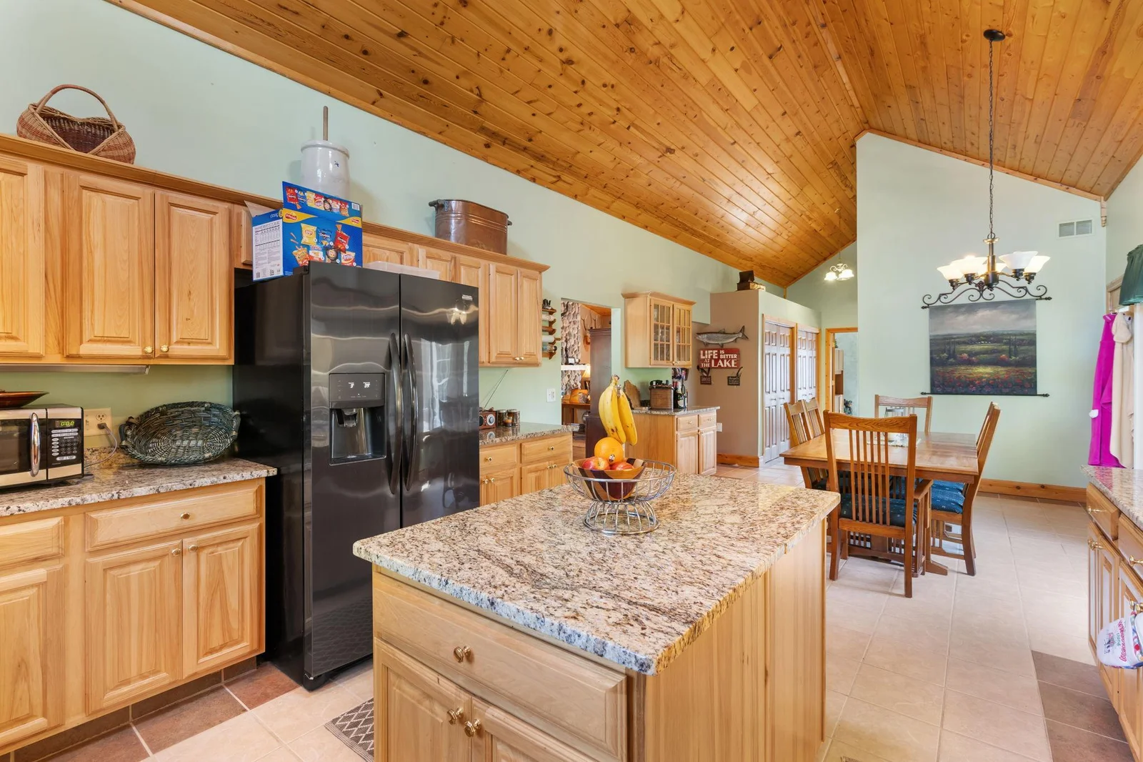 16-web-or-mls-2282-71st-st.jpg