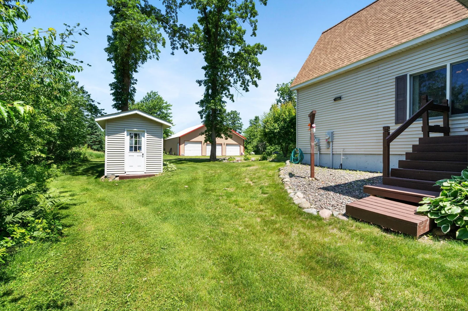 38-web-or-mls-2282-71st-st.jpg