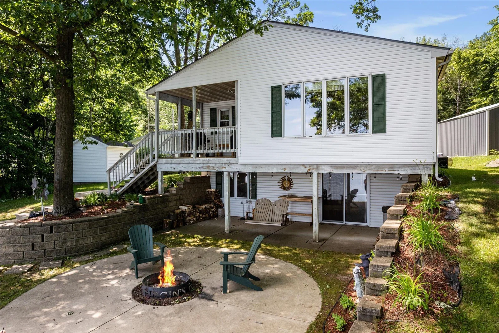Photo 1 of 28264 Sunberg