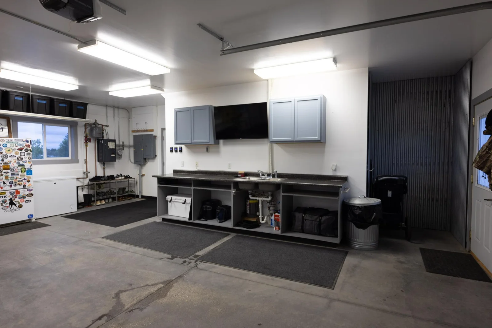 13 car garage built ins