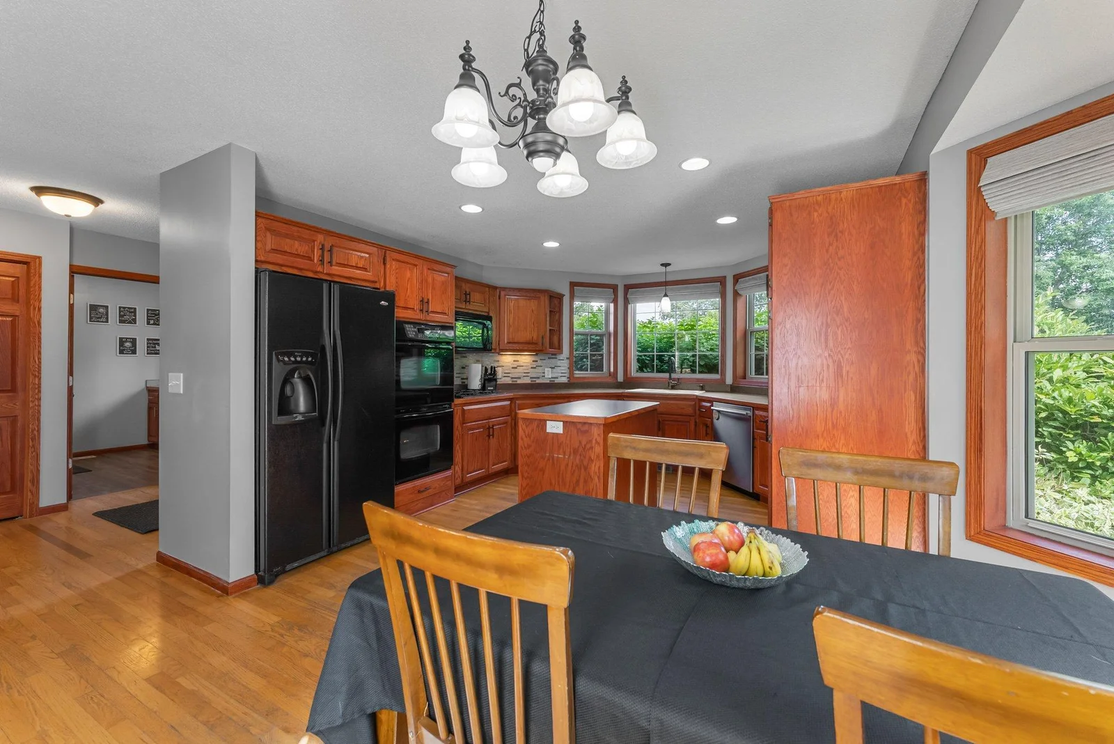 Spacious Dining Room