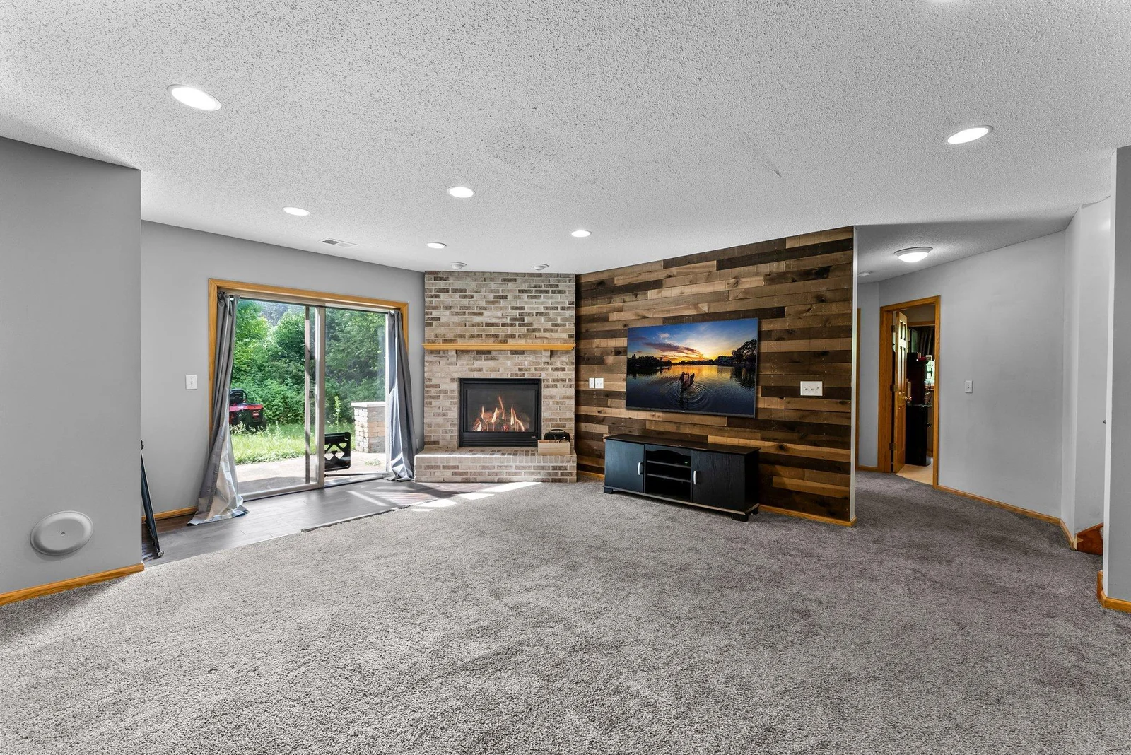Family room at Walkout Door