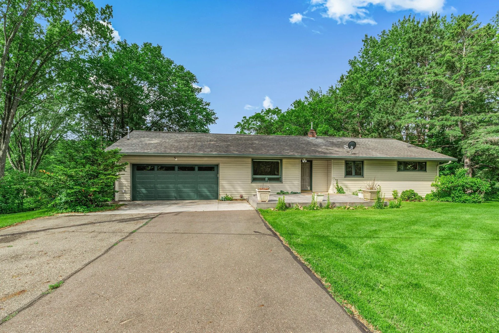 Welcome to 5848 16th Ave SE!