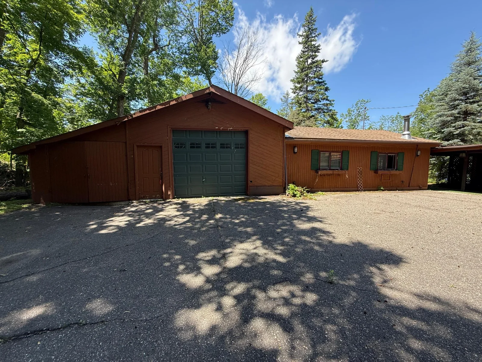 Guest Cabin/Detached Garage