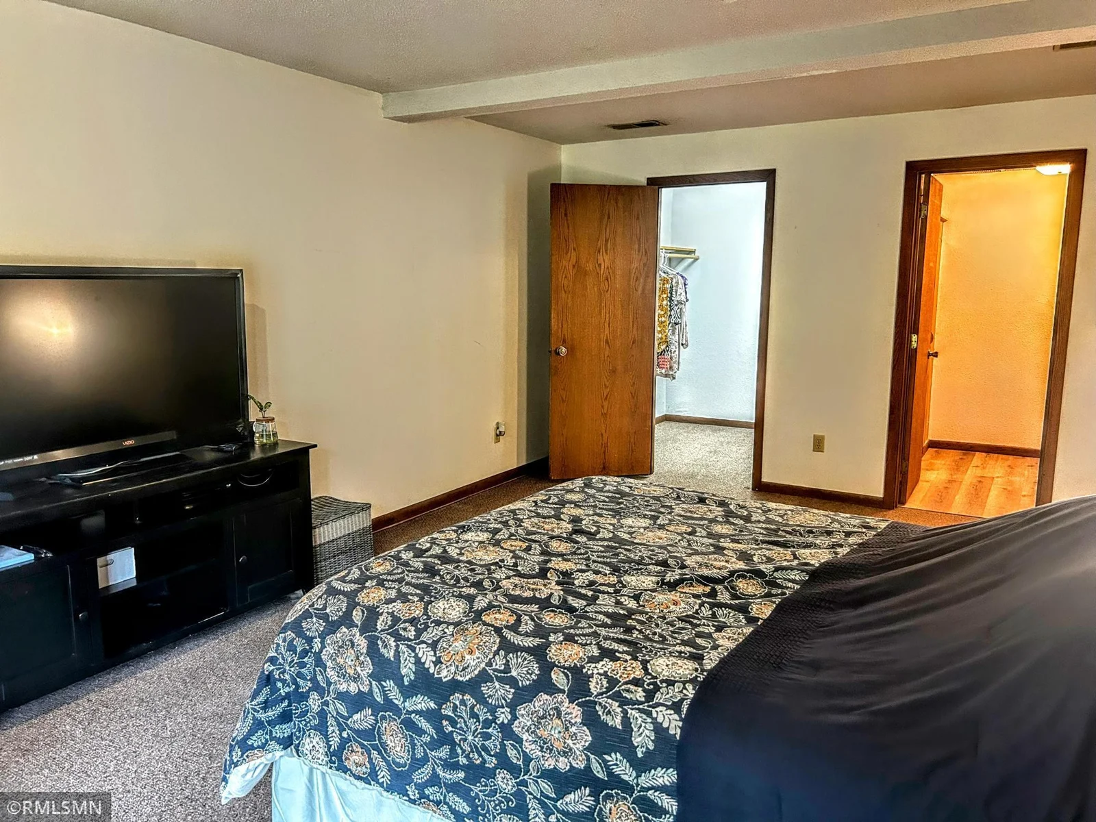 Main Suite Lower Level b.jpg