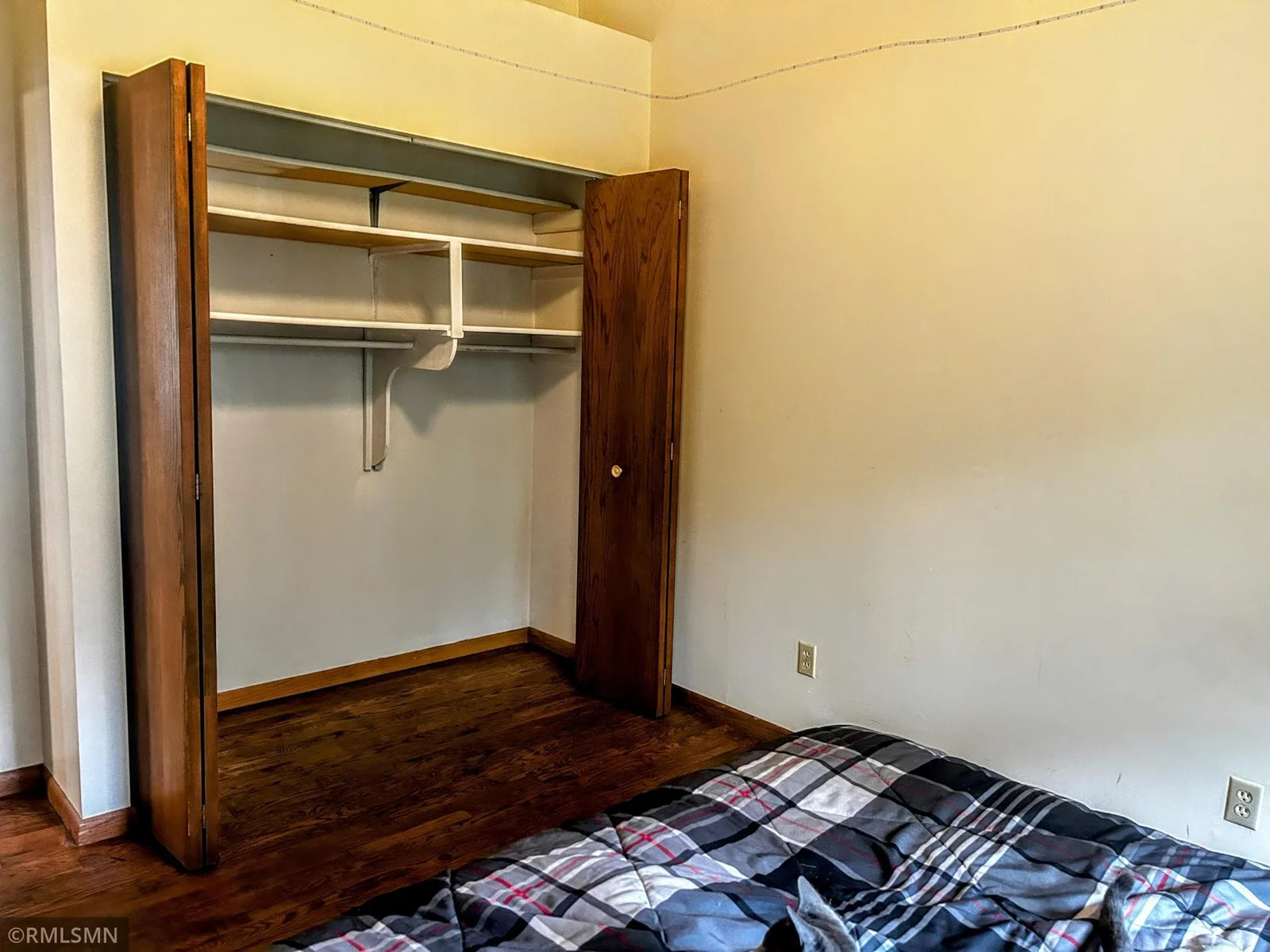 main floor bedroom a.jpg
