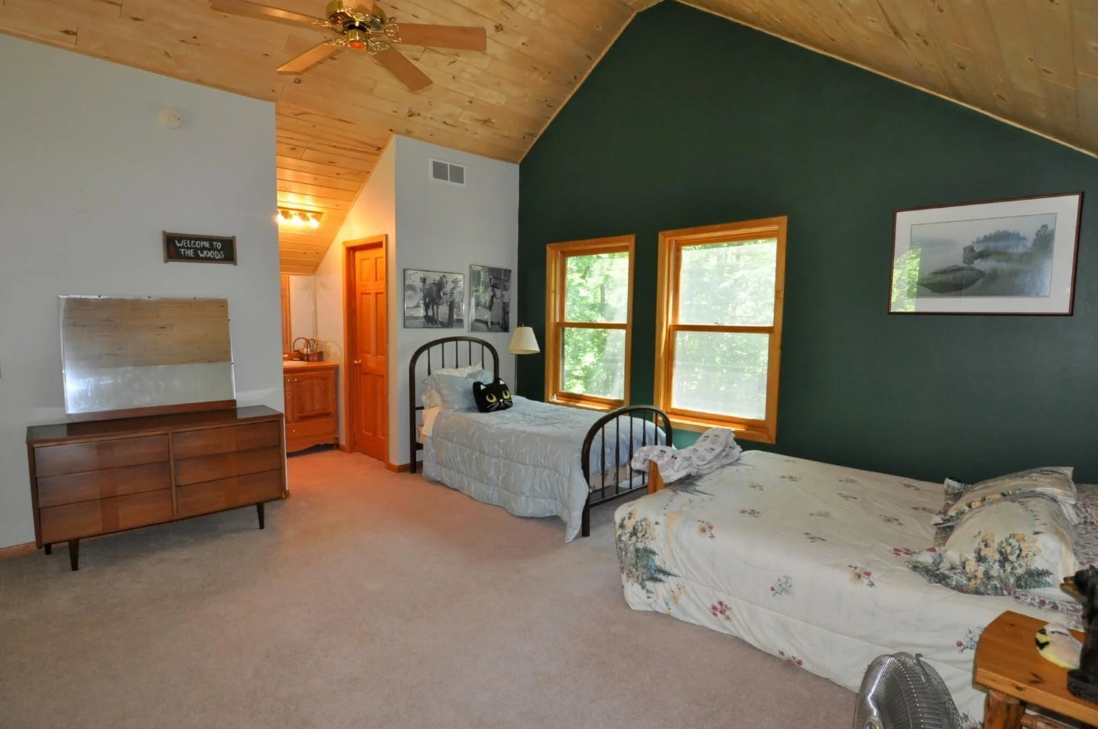 Loft with closet and 3/4 bath