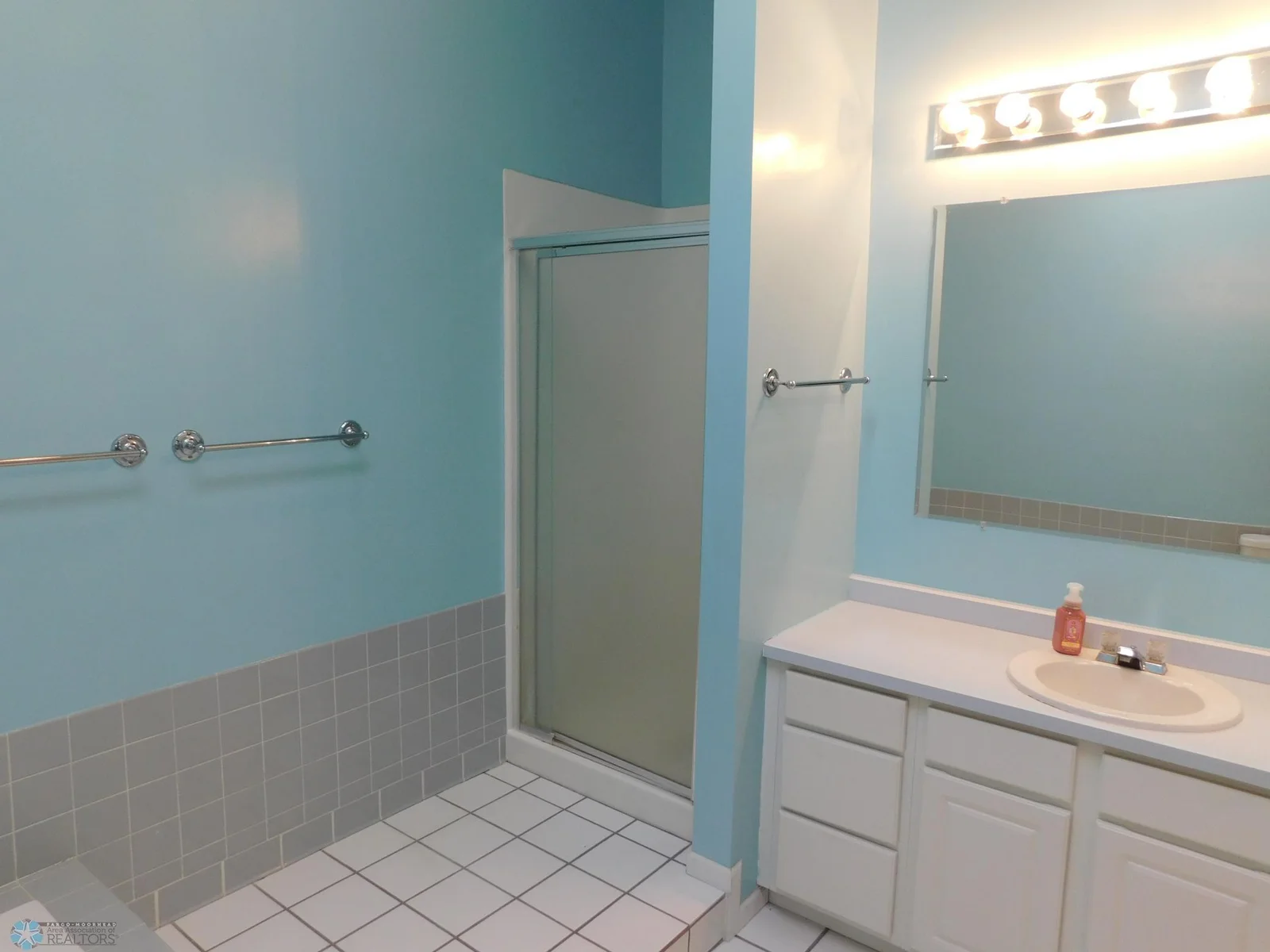 upper bathroom