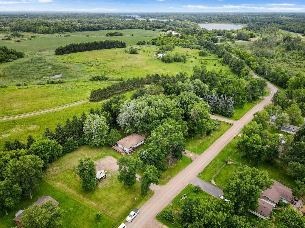 44775 Bending Ave Harris MN 55032 USA-007-004-004-MLS_Size.jpg