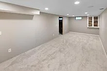 FAMILY ROOM 1.jpg