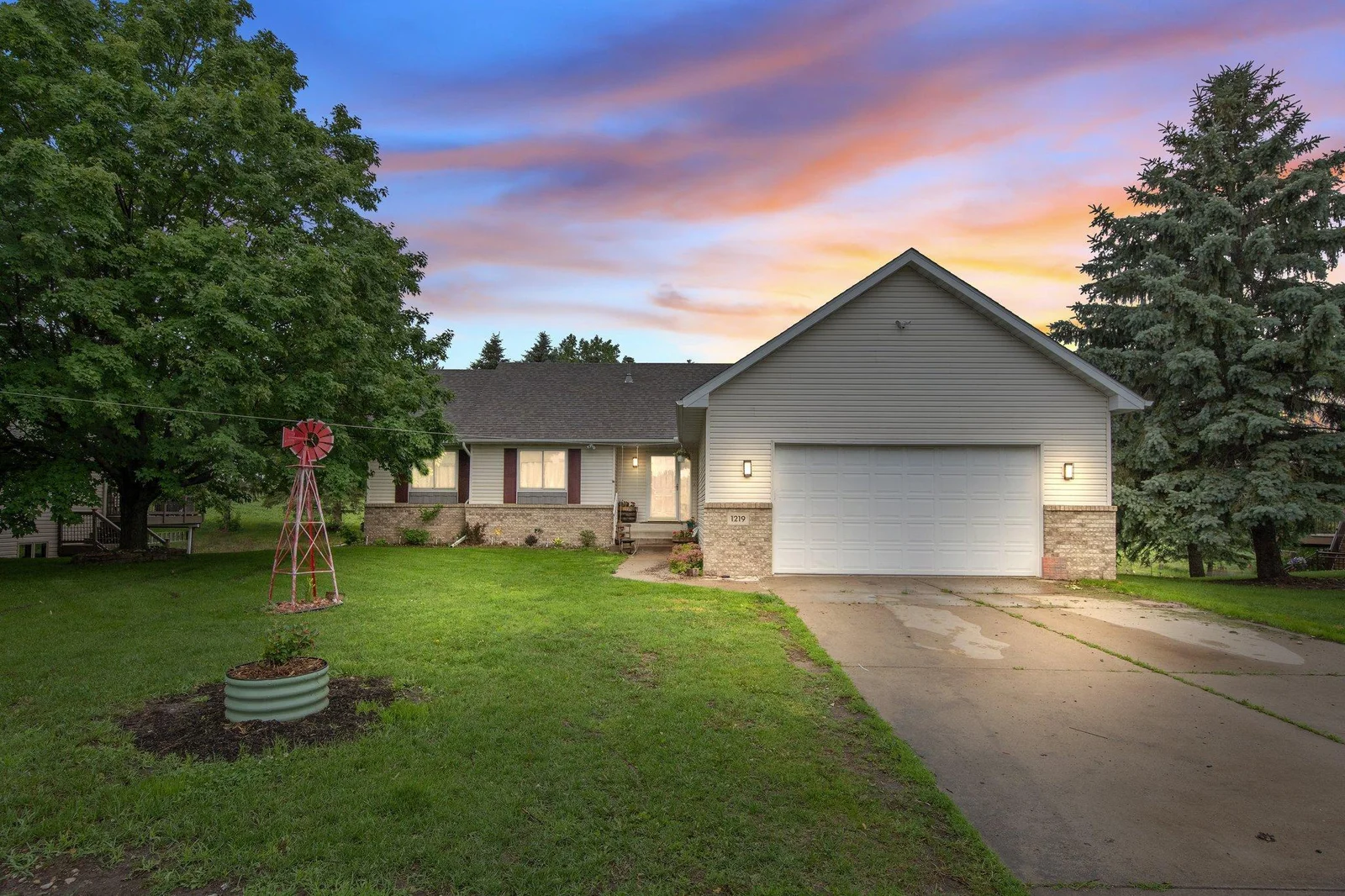 Home is located near Lake Pulaski with views of the lake from the deck!