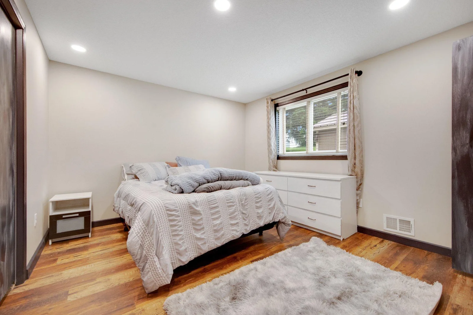 Main level bedroom 2.