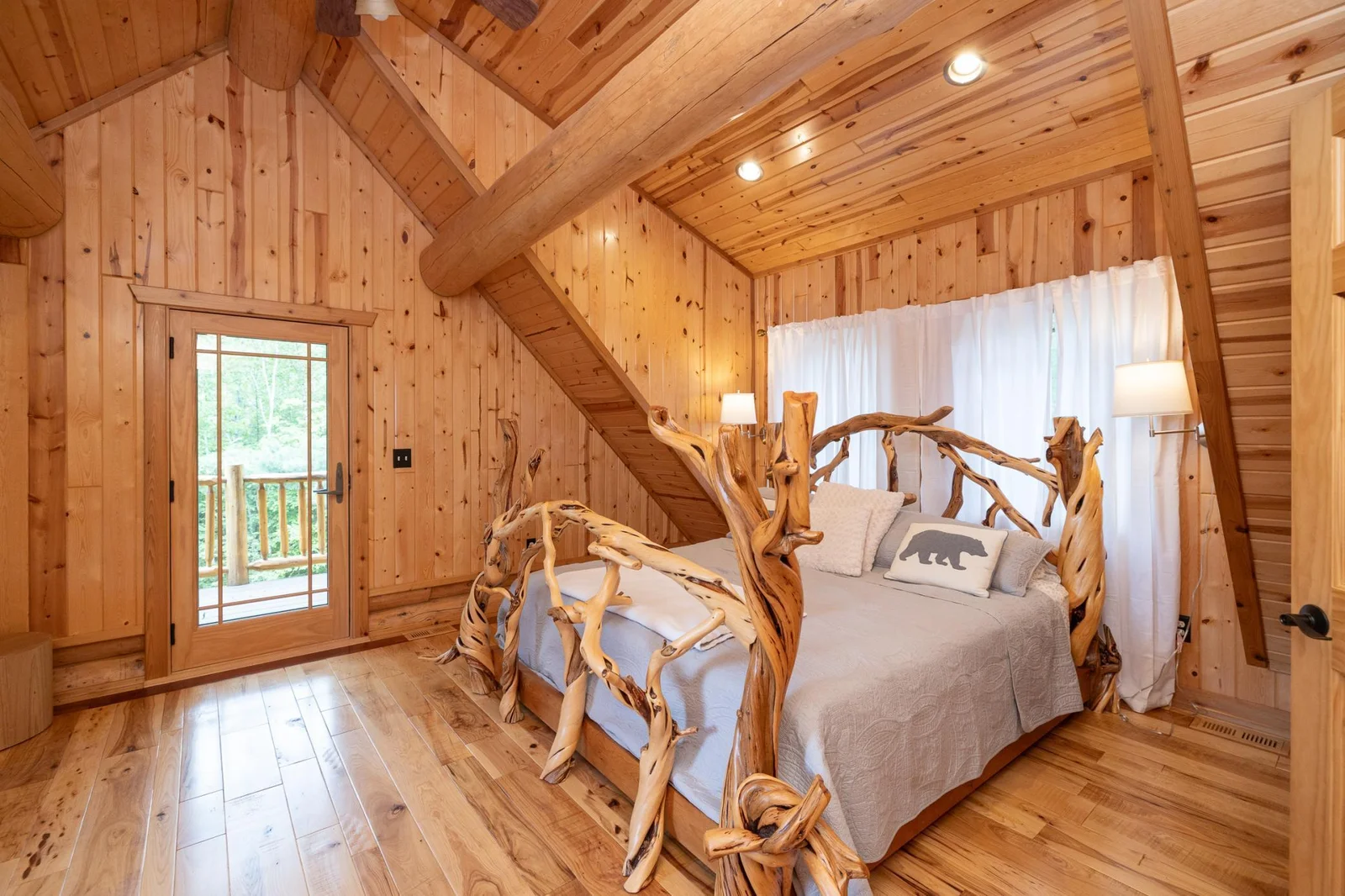 Upper level bedroom with private deck