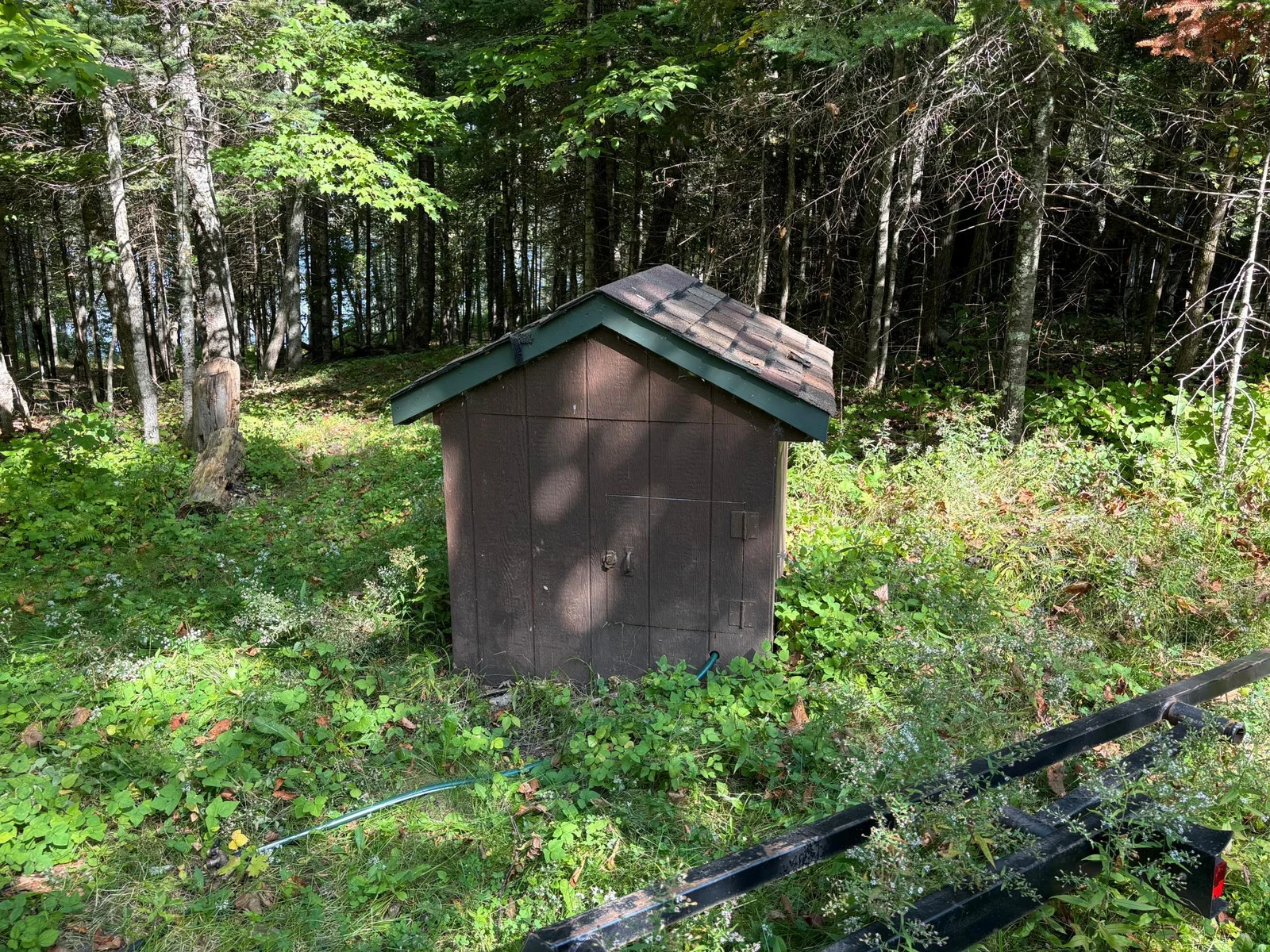 Well house.