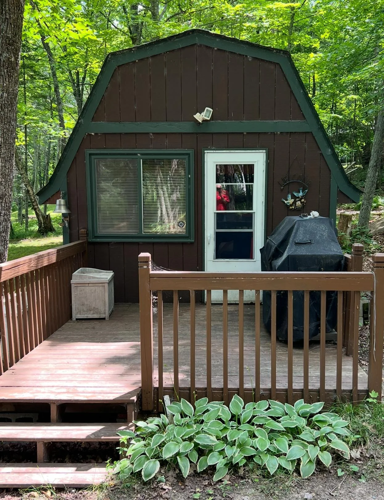 The deck is 10'x10'