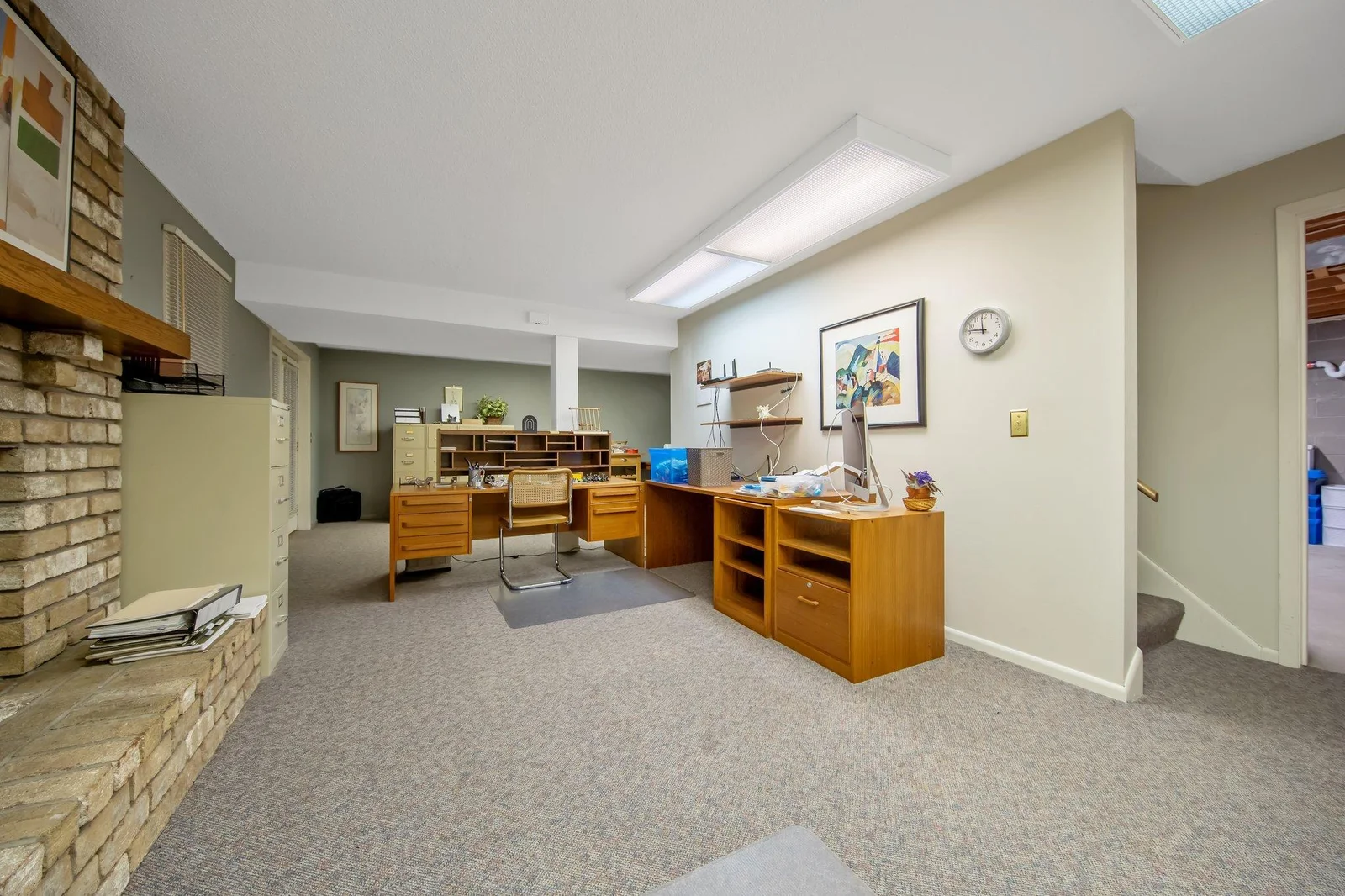 34-web-or-mls-2261 Ash St-29.jpg