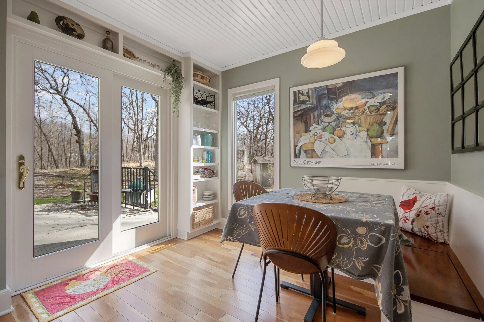 21-web-or-mls-2261 Ash St-16.jpg